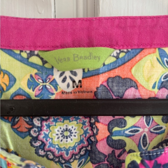 Vera Bradley Scrubs Top size Medium. Cotton, comfort, size Medium - Picture 2 of 3